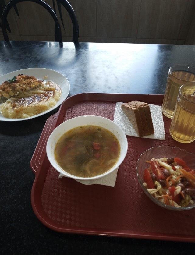 Нормальная еда фото. Нормально обед. Обед рацион. Полезный ужин. Суп в больнице.