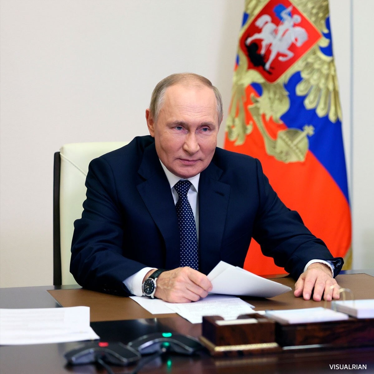 у путина день рождения