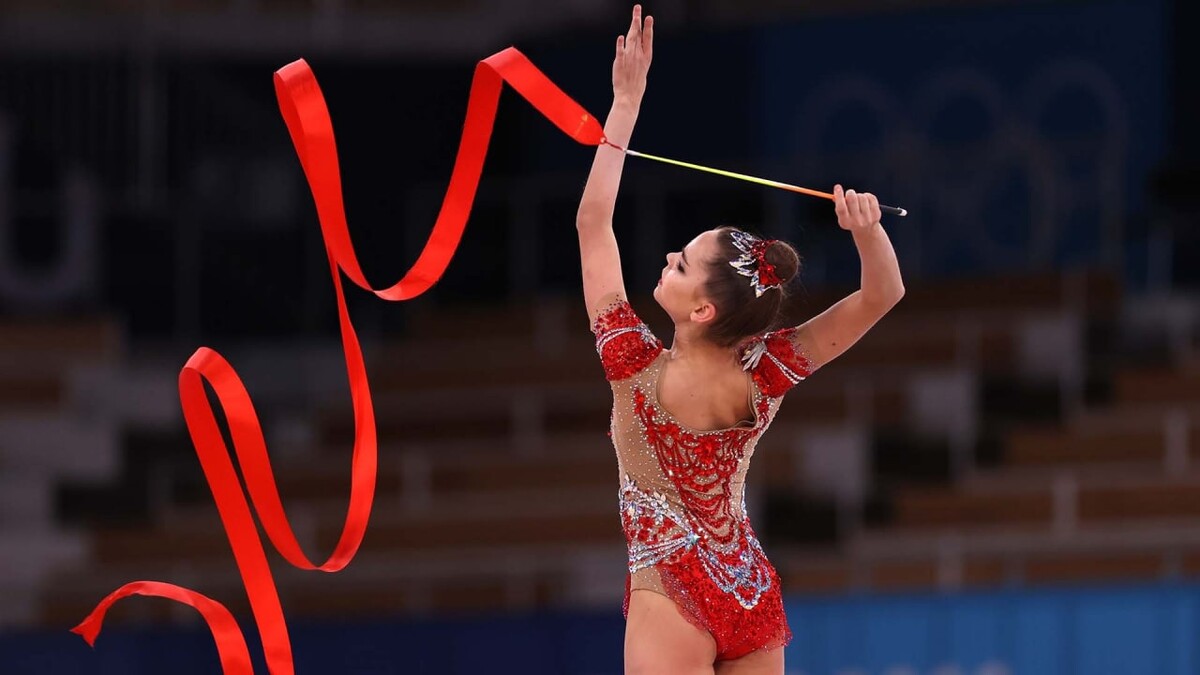 Арина Аверина булавы 2017