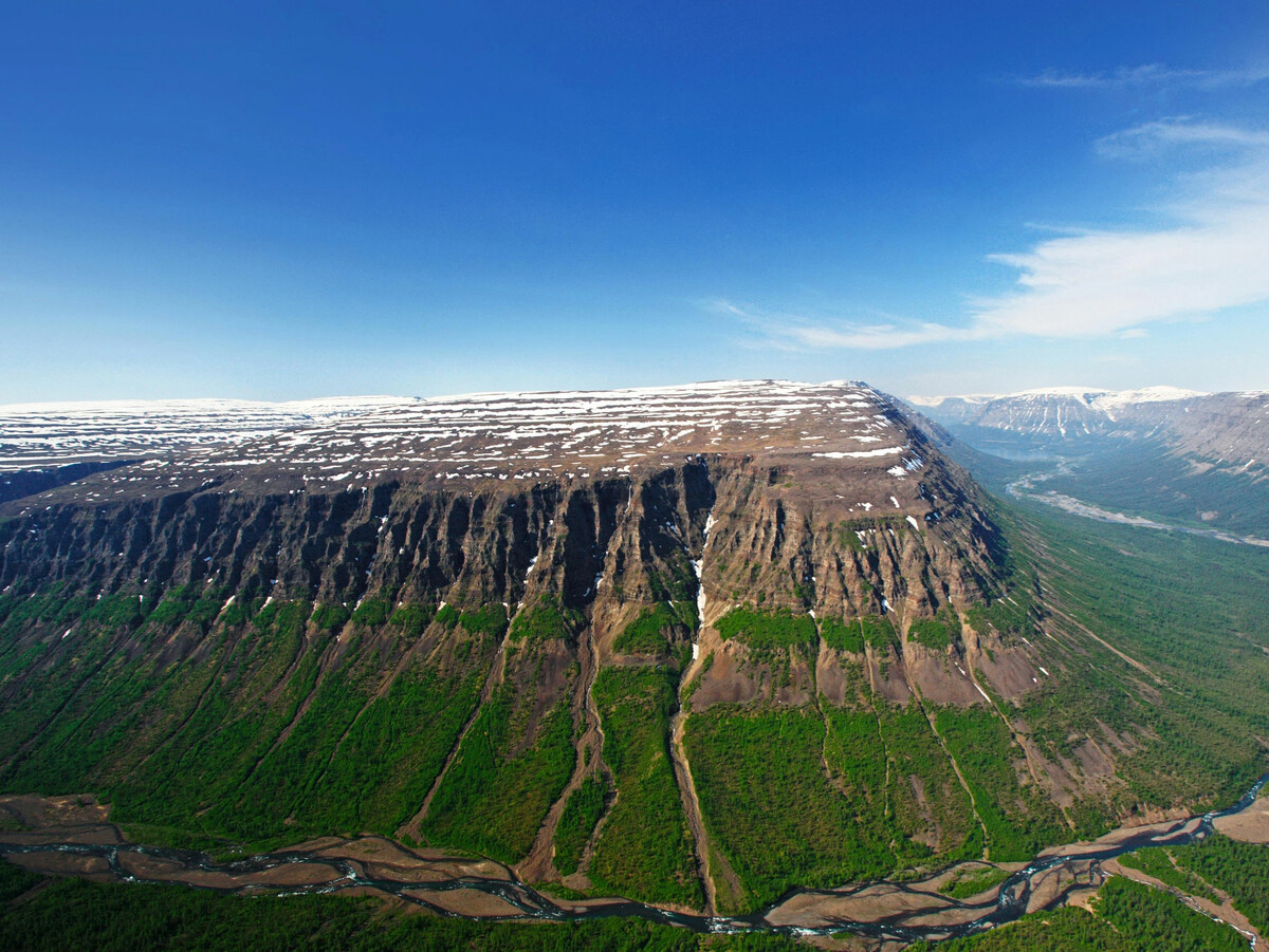 Плато Путорана из космоса