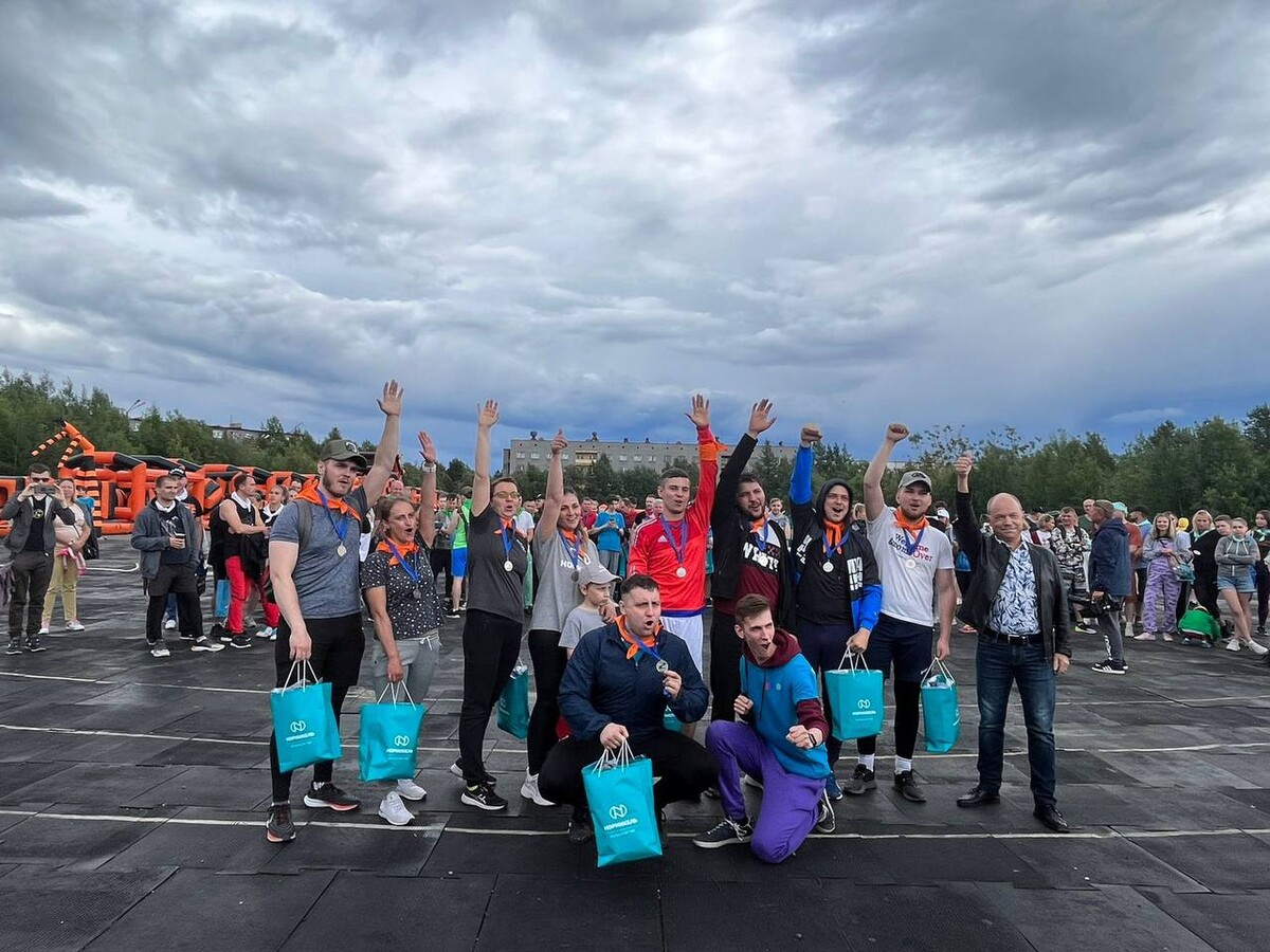 заполярный город. Kn51 мончегорск. мурманск мончегорск. мира 2 заполярный мурманская область. корпоративный университет норильский.