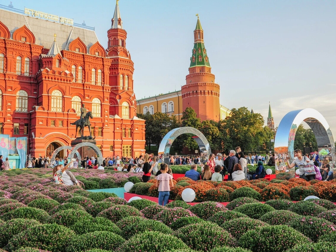 Цветочный джем на Манежной площади в Москве