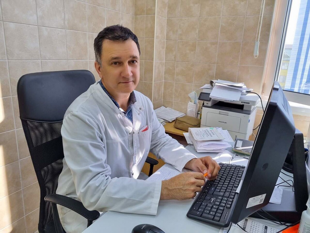 Прием врача салехард. Салехард терапевт. Врач безматерных салехард. Стоматология салехард. Салехард доктор онкологи.