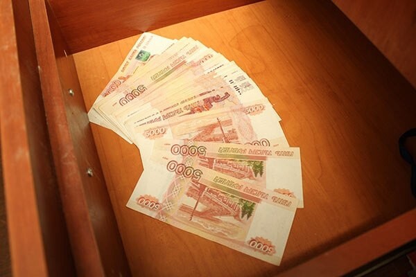 36 тысяч рублей. Карточки для денежных купюр. 105 тысяч рублей. То 105 тыс. 105 тысяч рублей.