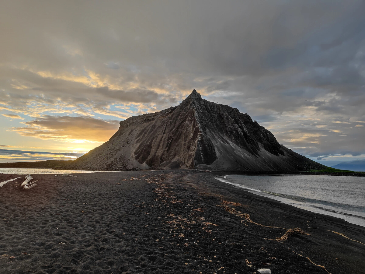 Алаид вулкан фото