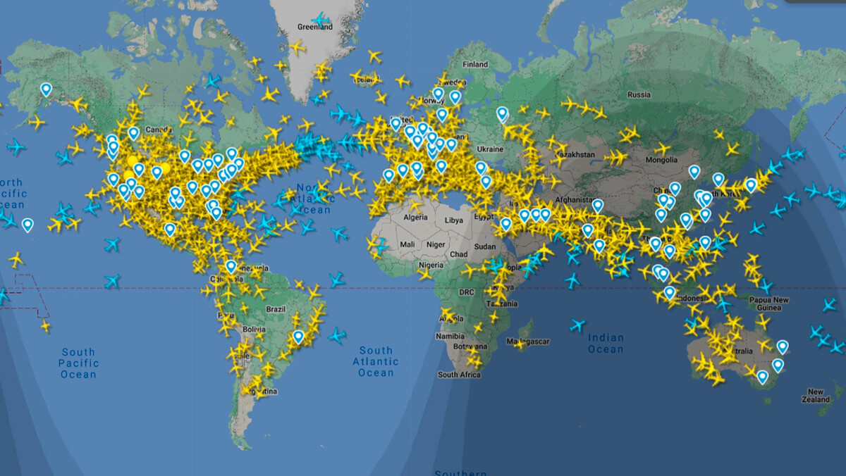 Карта полёта самолётов в реальном времени.