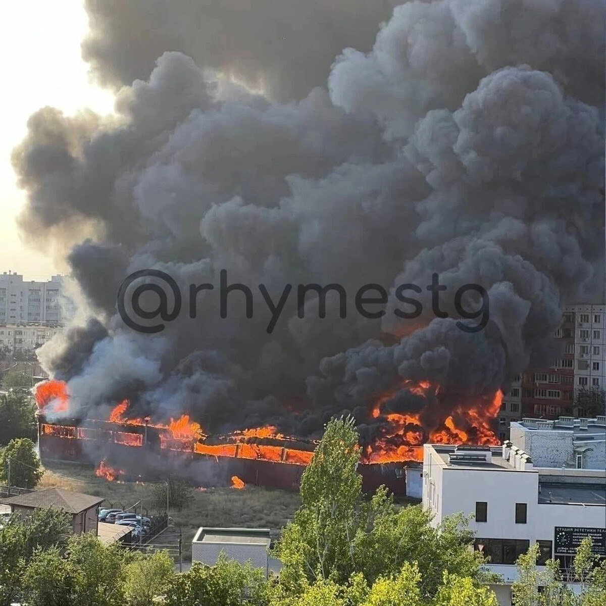 Горит рынок в нижнем