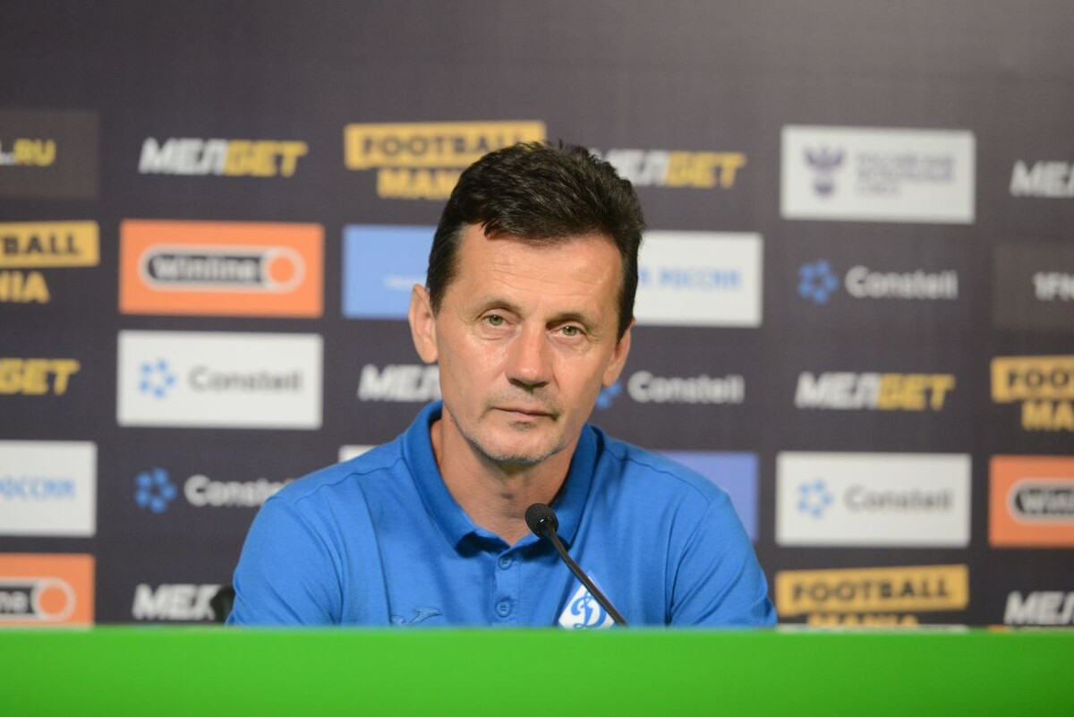 горан алексич динамо махачкала. футболисты динамо махачкала. тренер динамо махачкала. камиль асеев вратарь. горан алексич тренер по футболу.