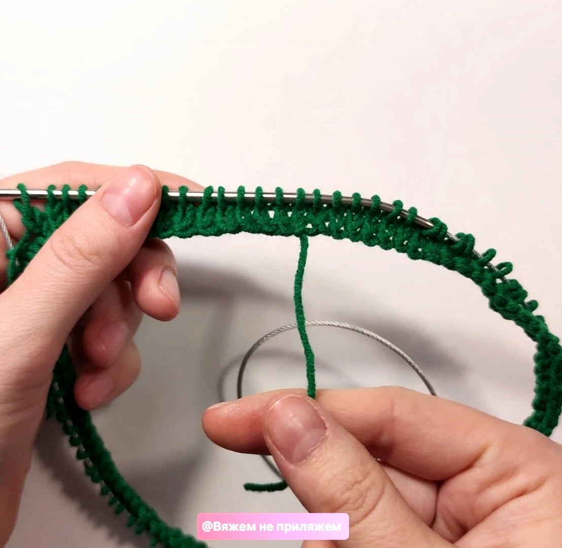 Узел для соединения двух нитей. Ткацкий узел. Ткацкий узел соединения нитей. Незаметный узел на нитках. Как незаметно соединить видео.