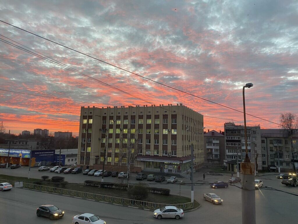 Брянск с неба. Улица рассветов Брянск. Ноябрьское небо. Красивое небо.