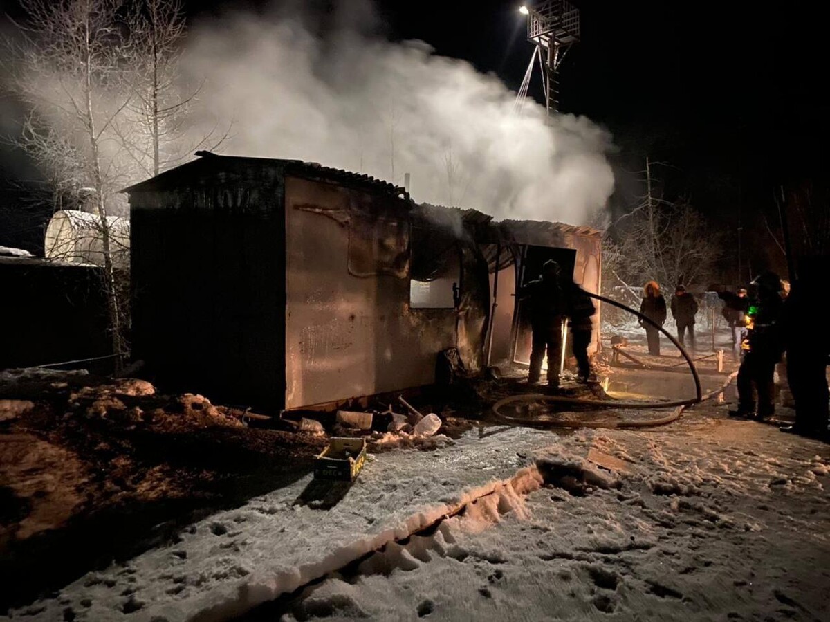 Боеготовность после пожара. Надым пожар. Надым сгорели люди.