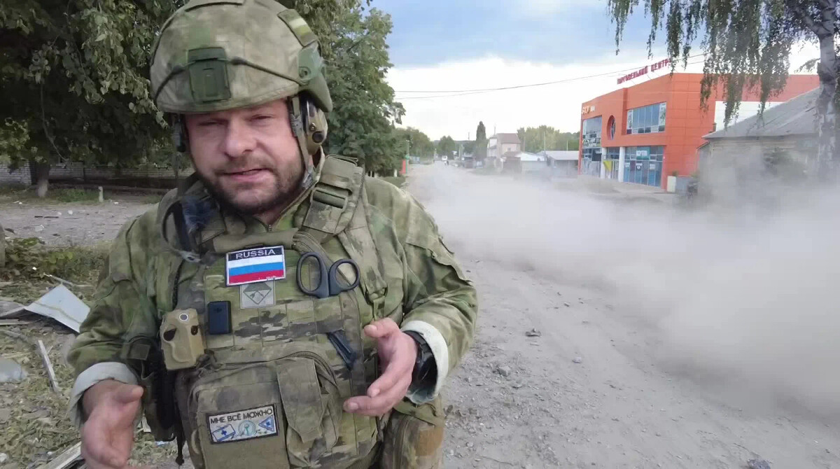 Видео снятое хохлами. Украинец солдат. ВСУ В Балаклее. Балаклея центр города. Балаклея сейчас.
