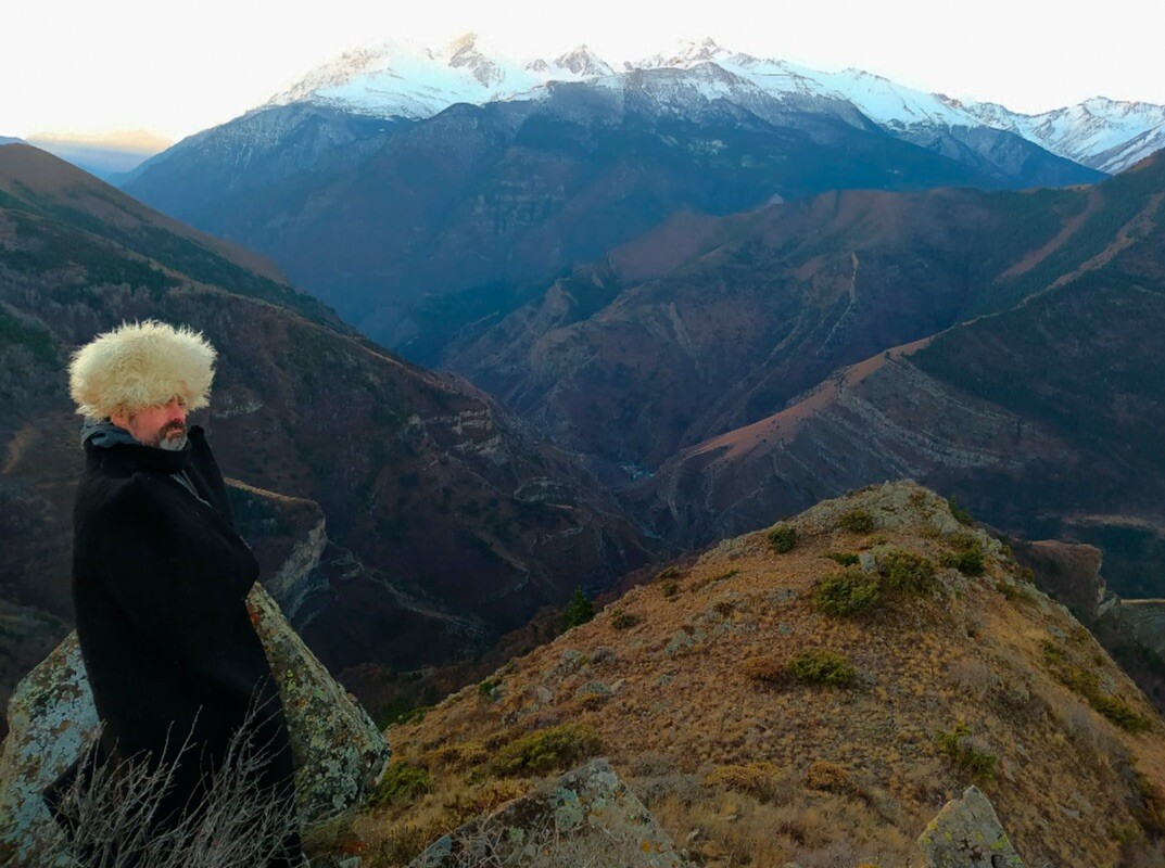 Люди в горах Дагестана