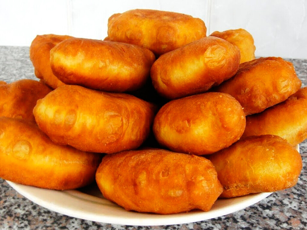 Жареные пирожки Гумма