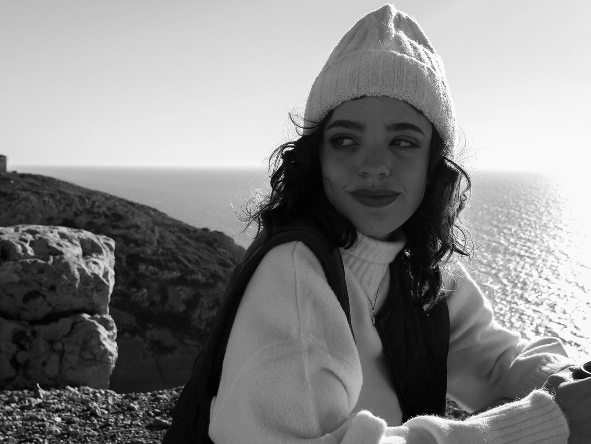 Смешные вопросы и ответы. Общение с коллегами. Харизматичная личность. Важная информация надпись. Важная информация.