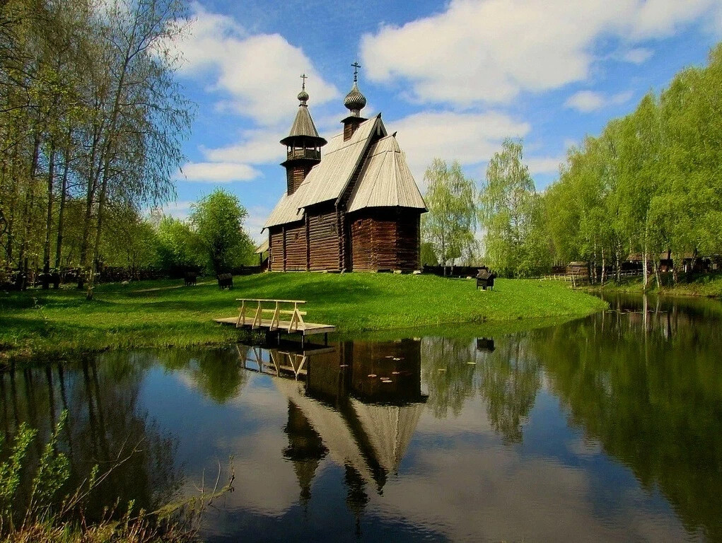 Деревянная Церковь в Костромской Слободе