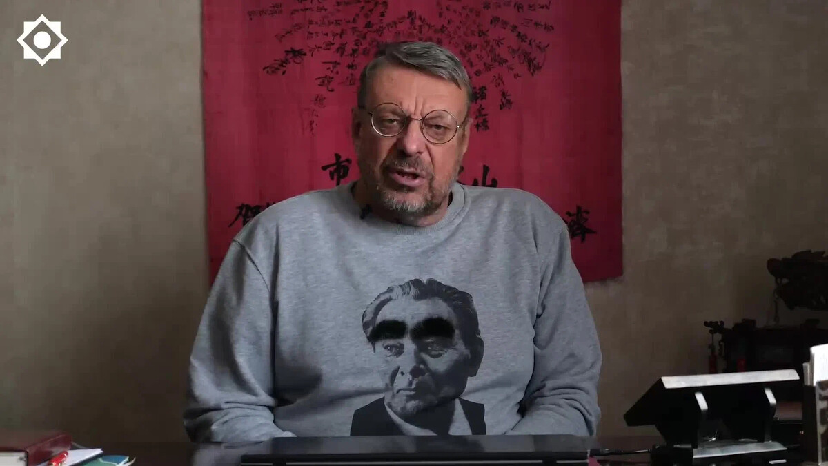 Девятов небополитик