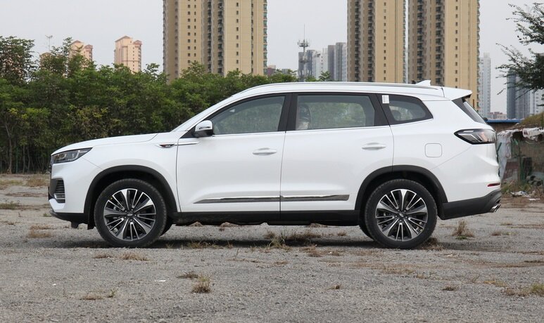 На фото: новый Chery Tiggo 8 Pro 390T