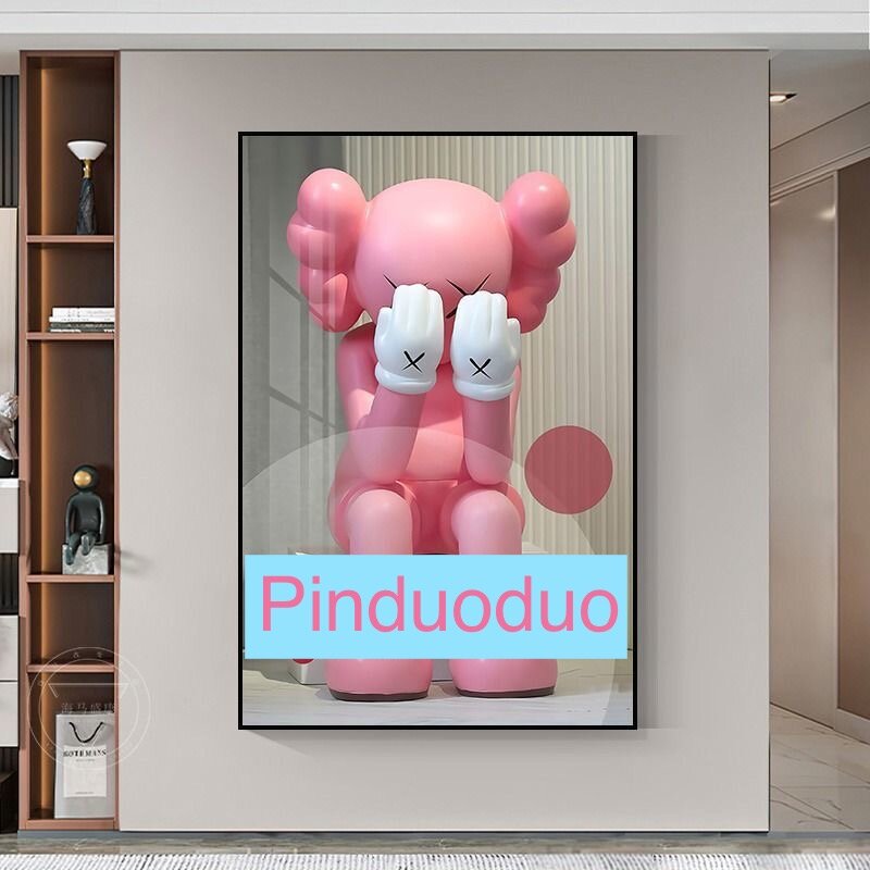 Сегодня расскажу Вам о площадке Pinduoduo. Ещё мало кто знает про площадку Pinduoduo, а цены там бывают даже ниже , чем на оптовом сайте 1688.            Все покупки совершаются исключительно в мобильном приложении. Это площадка для общих и единичных покупок .                                                                В чем особенность этой площадки ? Давайте разберёмся .                                                                           Продавцы создают акцию по супер низкой цене с условием сбора определённого количества заказов . Но на самом деле это обычно не занимает больше одного дня . В карточке товара всегда указанно две кнопки с ценой , одна кнопка будет бледно-красная и вторая кнопка ярко-красная . Бледная кнопка - это цена единичной покупки , если вы не хотите никого ждать , то можете купить по ней ( но обычно ей никто не пользуется , так как цена очень отличается ) . А вот красная кнопка - это цена для оптового сбора , здесь она будет намного дешевле . На этой площадке очень много интересных и уникальных товаров , которых нет в России , так же много брендов , как люкс копий, так и 100% оригинала . Очень рекомендую эту площадку .  