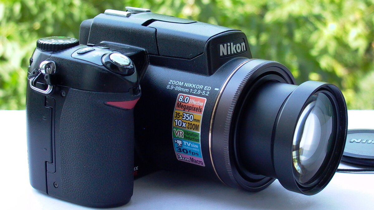 Nikon Coolpix 8800