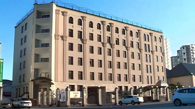    В Оренбурге началась реконструкция бывшей гостиницы «Баку» под поликлинику Белов Михаил Александрович