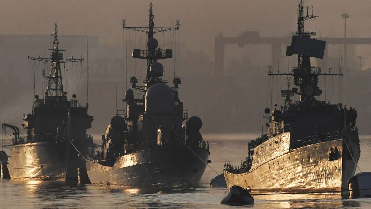    Россия и Китай приступили к совместному патрулированию акватории Тихого океана