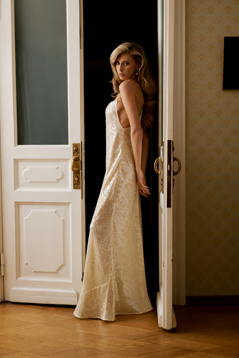    Новый российский бренд одежды Inna Mûrier показал дебютную коллекцию (фото 1)