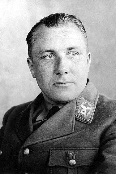 Мартин Людвиг Борман (17 июня 1900, Вегелебен — 2 мая 1945, Берлин) — немецкий государственный и политический деятель, начальник Партийной канцелярии НСДАП (1941—1945), личный секретарь фюрера (1943—1945), рейхсминистр по делам партии (30 апреля — 2 мая 1945), начальник Штаба заместителя фюрера (1933—1941), рейхсляйтер (1933—1945). К концу Второй мировой войны приобрёл значительное влияние как личный секретарь, контролируя потоки информации и доступ к Гитлеру