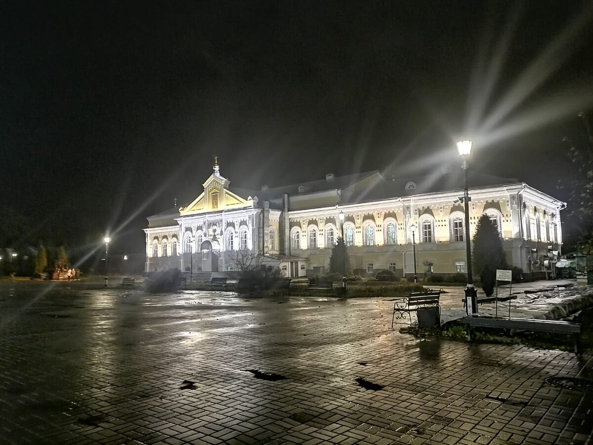 Трапезный храм во имя князя Александра Невского