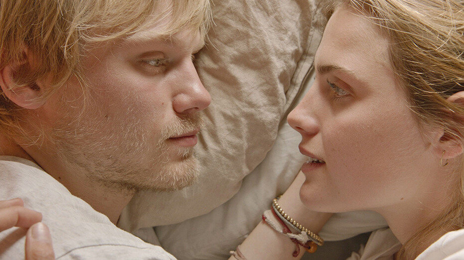 Кадр из фильма «Романтики 303»