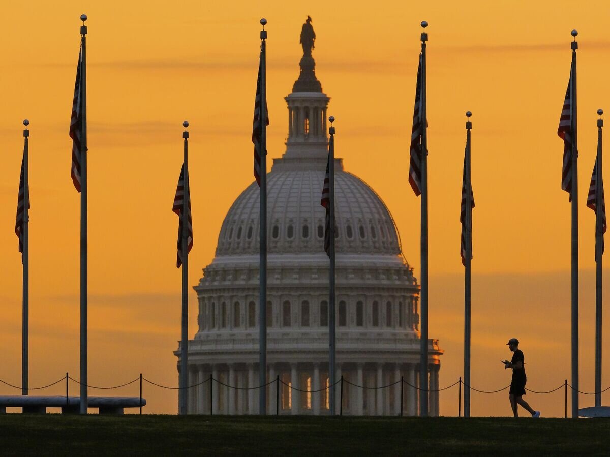    Здание Капитолия в Вашингтоне, США © AP Photo / J. David Ake