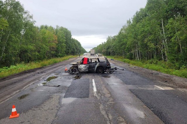    В автомобиле "Субару Форестер" сгорели три человека. Фото: Пресс-служба УГИБДД по Хабаровскому краю