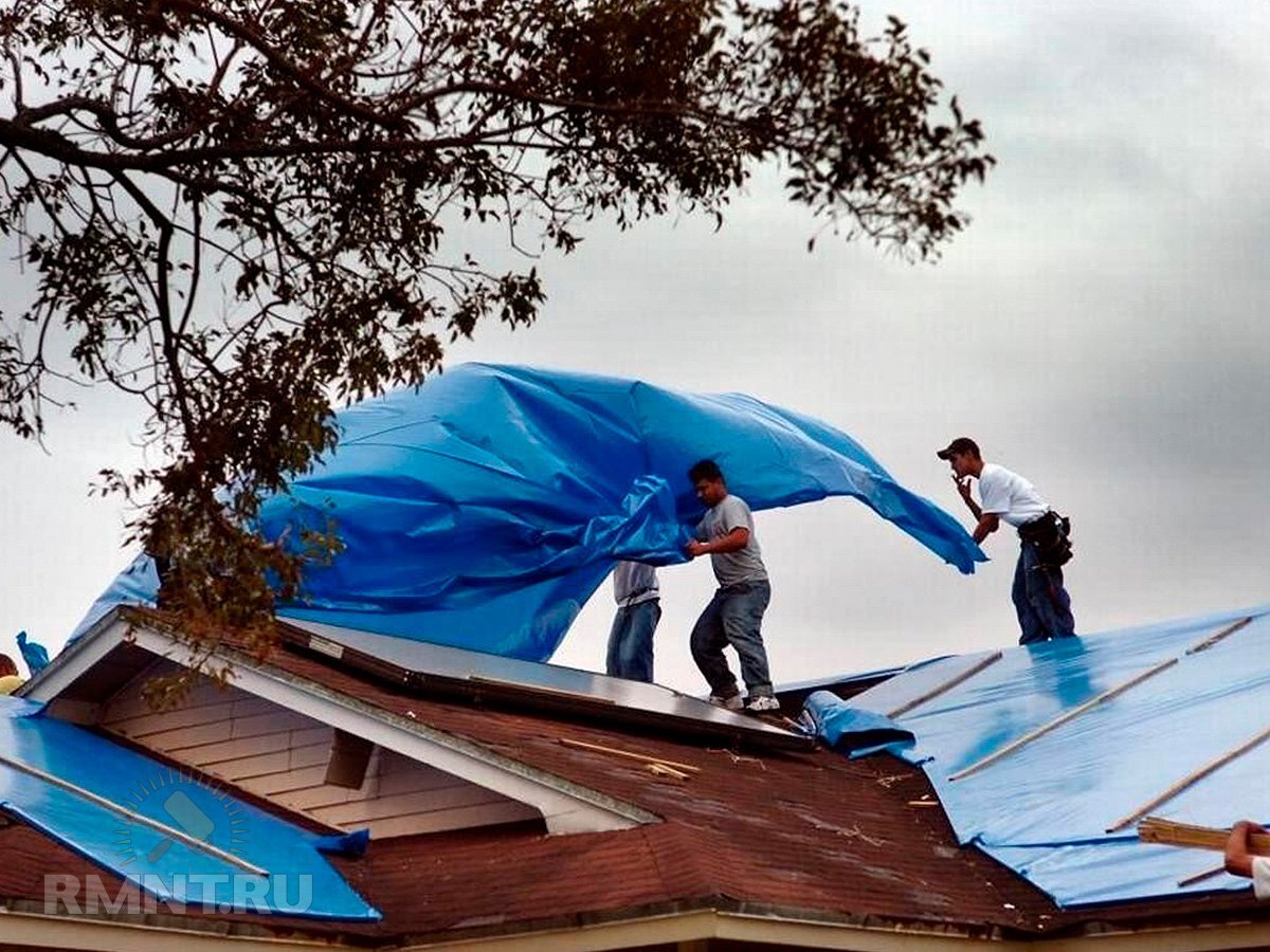 Long roofing. Кровля крыши. Временная кровля. Баннер на крышу. Временная кровля крыши.