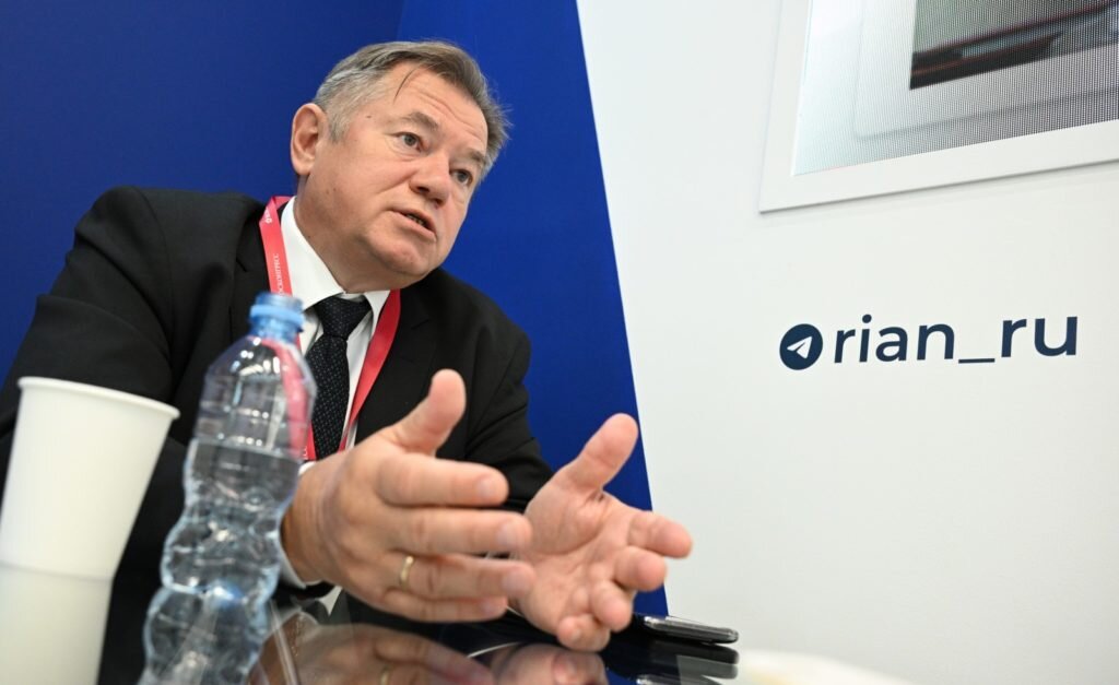    Сергей Глазьев, член Коллегии (министр) по интеграции и макроэкономике, Евразийская экономическая комиссия. Алексей Филиппов / Фотохост-агентство РИА Новости