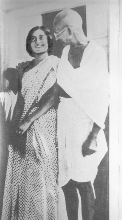 Индира Ганди и Махатма Ганди 1930-е