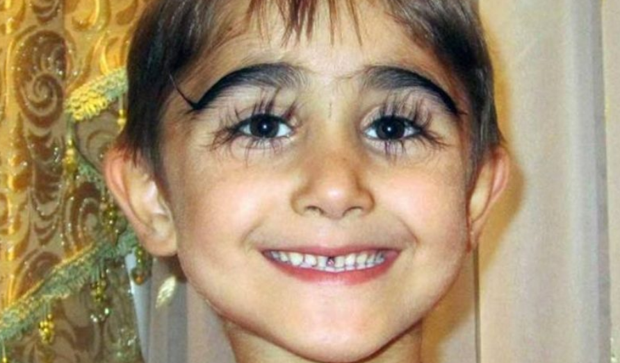 красивые ресницы. малыш с длинными ресницами. красивые дети с большими глазами. дети с красивыми глазами. кавказские дети.