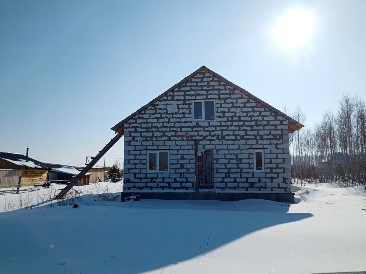 Как построить бюджетный загородный дом для постоянного проживания