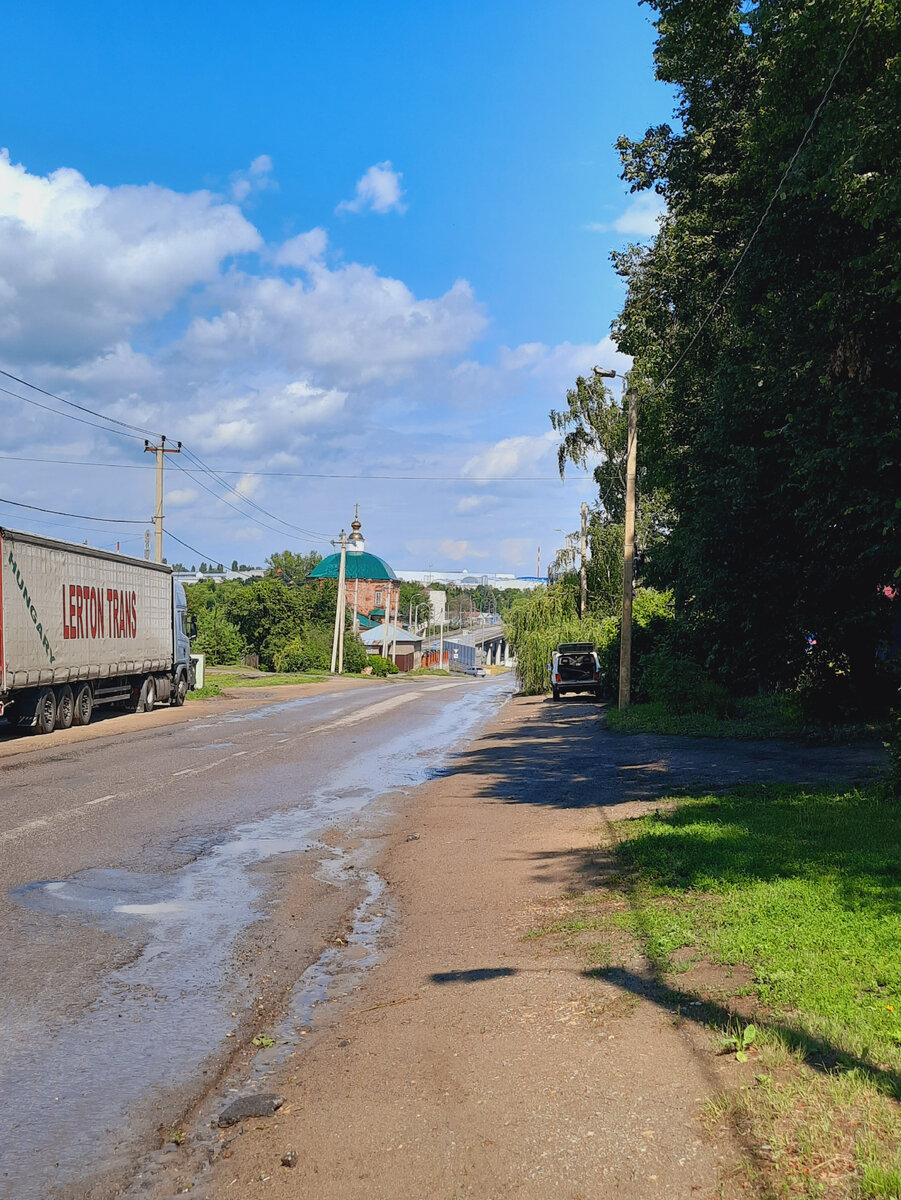 Дорога от дома Кустодиева к церкви Рождества Богородицы