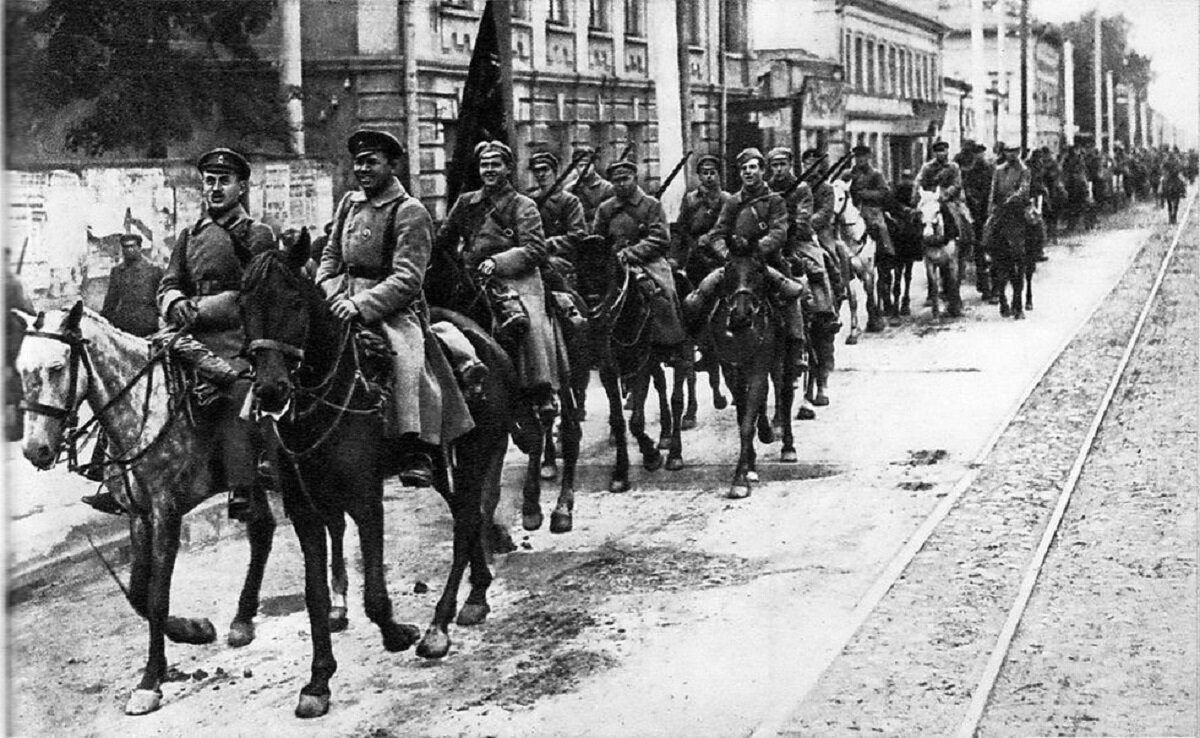    Красная армия не поддержала бунт своего главкома Вадим Андрюхин