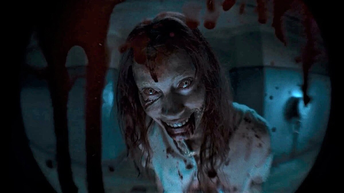 кадр из фильма "Восстание зловещих мертвецов" (Evil Dead Rise) / источник imdb.com 