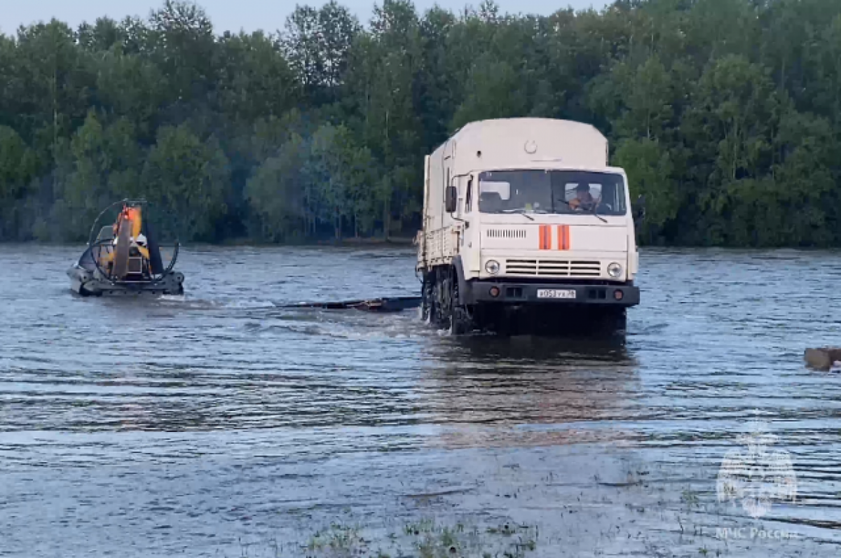    Восьмую пропавшую при сплаве на реке Снежная туристку до сих пор не нашли