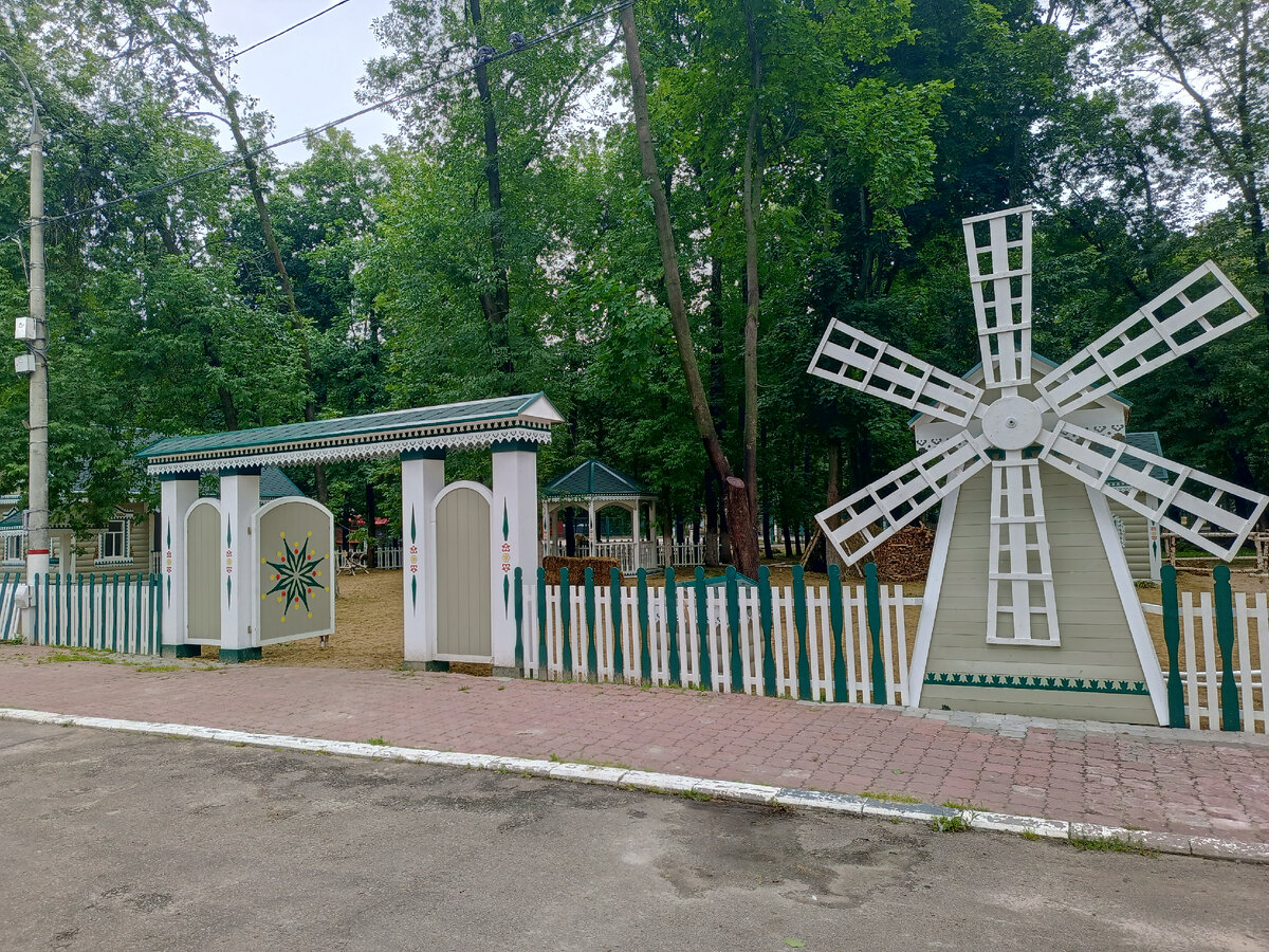 Кто в домике живёт? Новая локация в старом парке Нижнего Новгорода | Меня  не обмануть! | Дзен