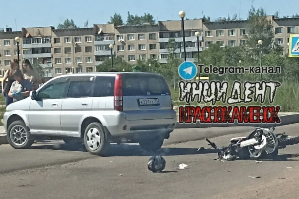    Мотоциклист на Racer влетел в Honda и попал в больницу в Краснокаменске