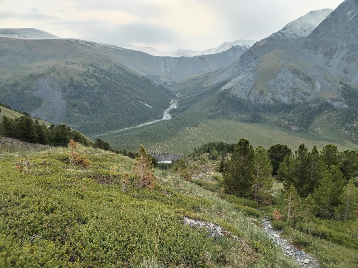 Вид на долину Ярлу