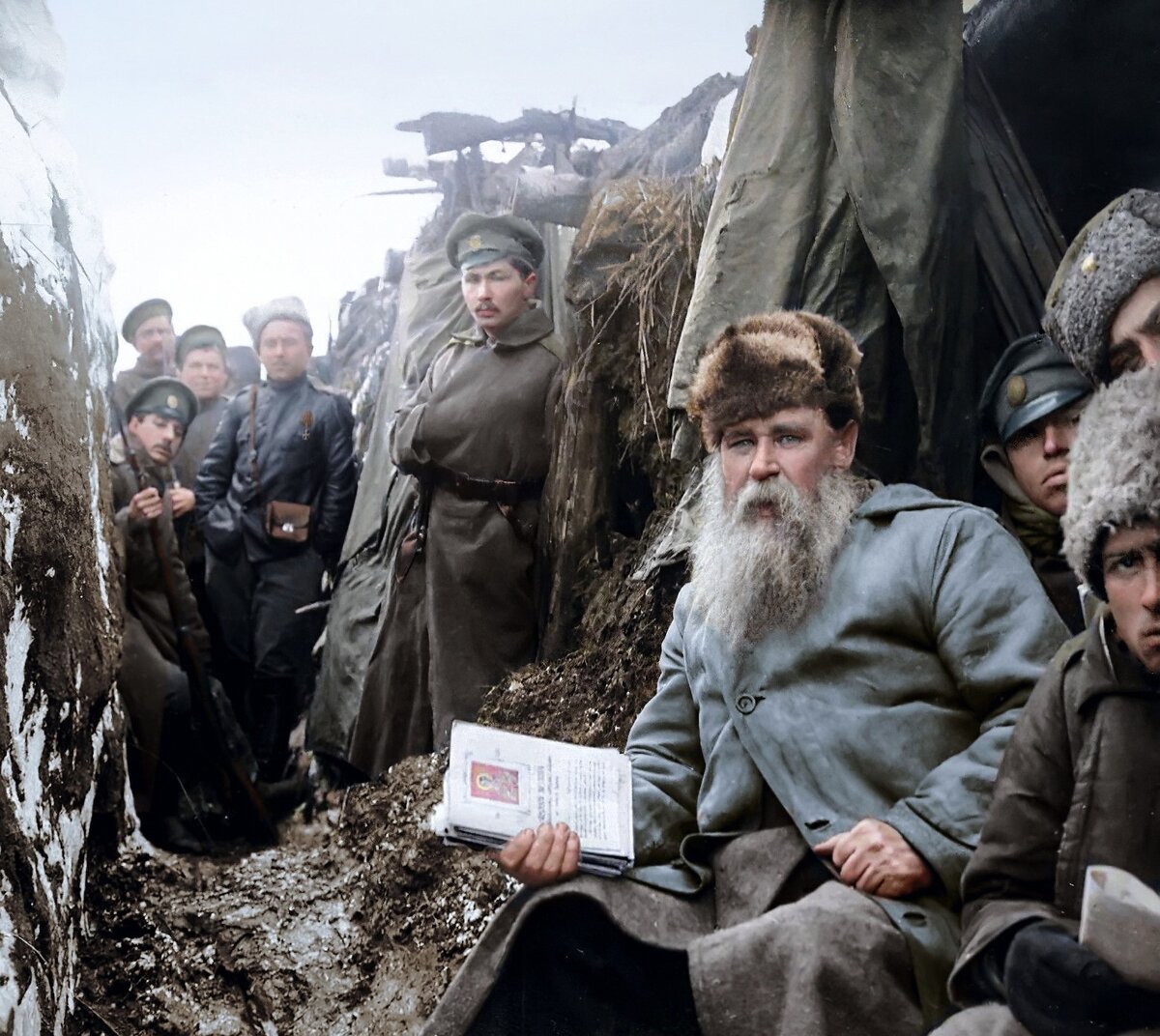 Русские солдаты в окопах Первой мировой