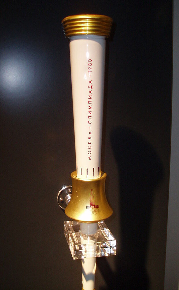 Фото факела Олимпиады'80 в Москве из открытых источников интернет для иллюстрации