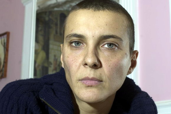 Розалинда. У ее сестры тоже имя производное от названия самого прекрасного цветка