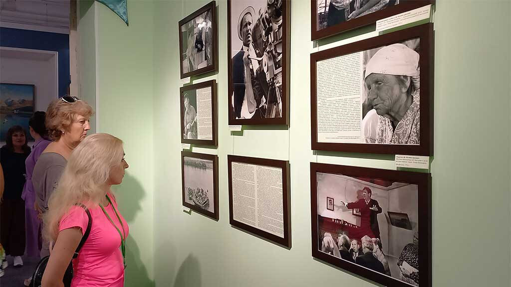 Государственный музей истории литературы, искусства и культуры Алтая. Выставка «Шукшин на документальном экране», посвященная кинематографистам – создателям первых документальных фильмов о Василии Шукшине.