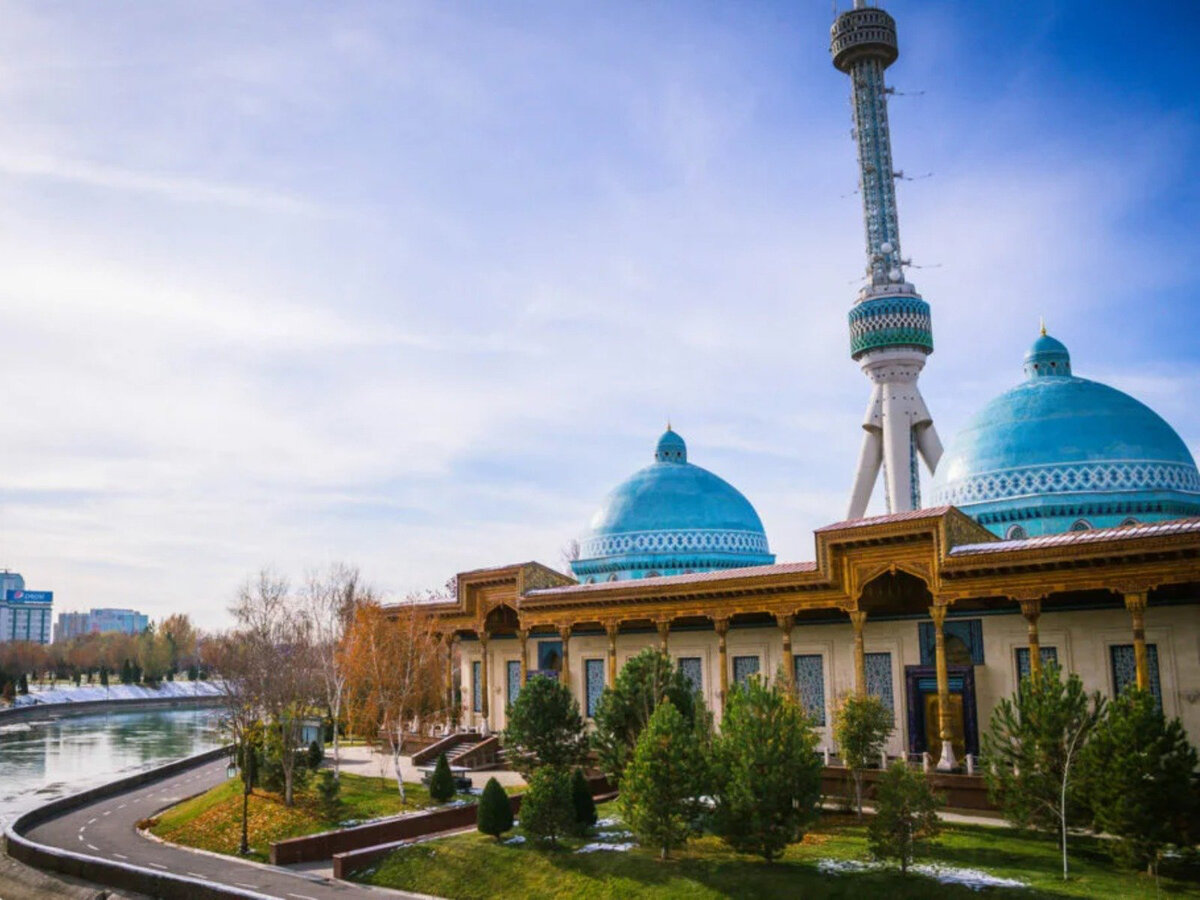 Столица узбекистана ташкент ташкент. Узбекистан столицаnfirtyn. Р узбекистан г ташкент. Ташкент столица узбекистана. Сузук ота ташкент.