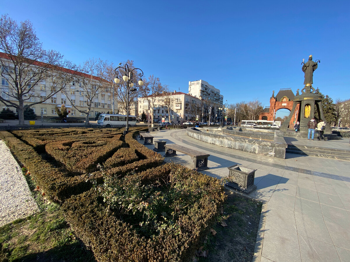 Зима у нас чащу всего выглядит вот так, хотя у нас бывает и снег